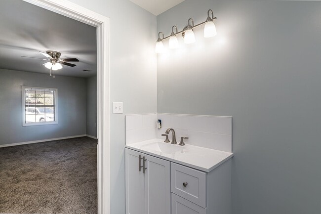 Foto del edificio - Berryhill 3 bedroom, 2 bath on oversized lot.