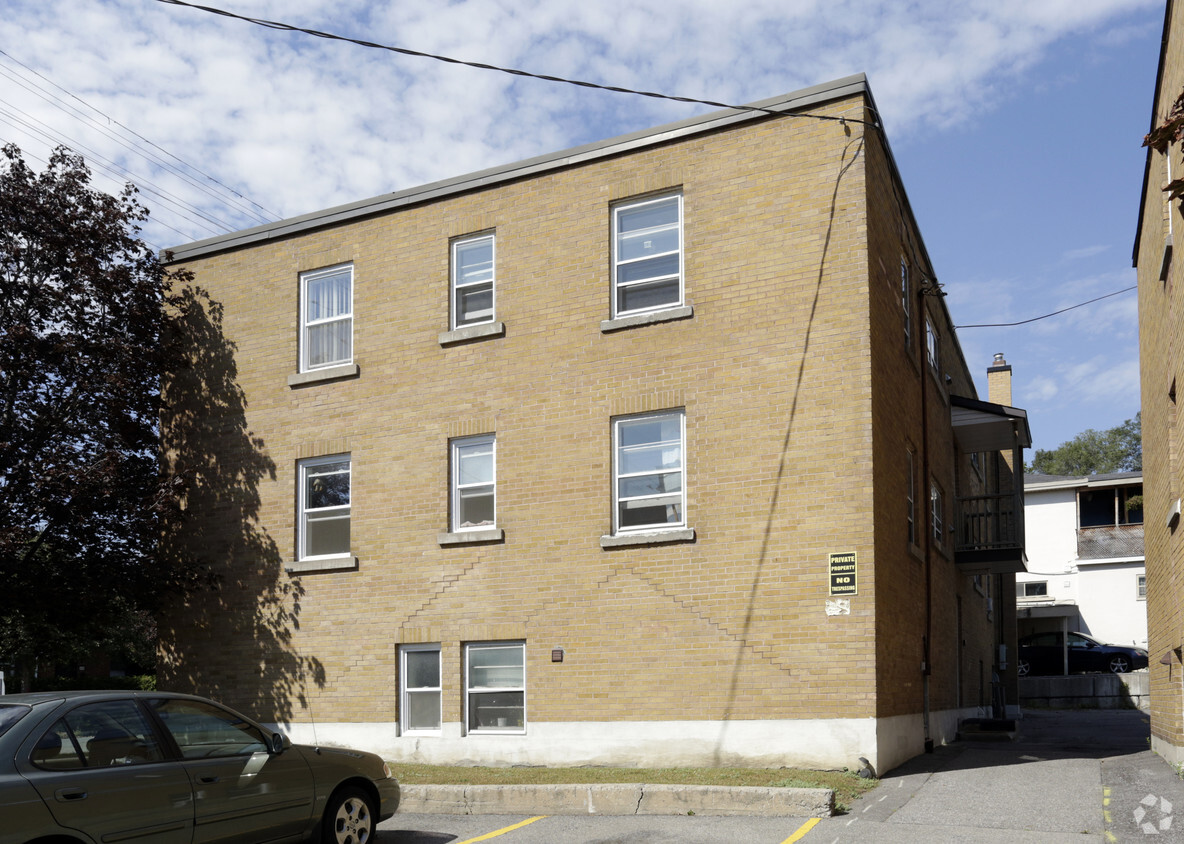Building Photo - 105 Springfield Rd