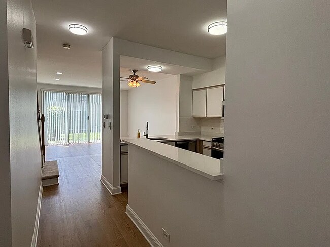Foto del edificio - 335 Glen Leven Ct