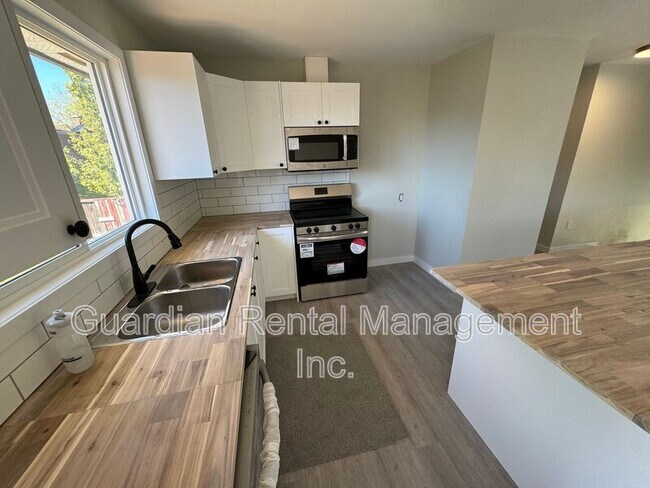 Photo du bâtiment - 329 Albany St