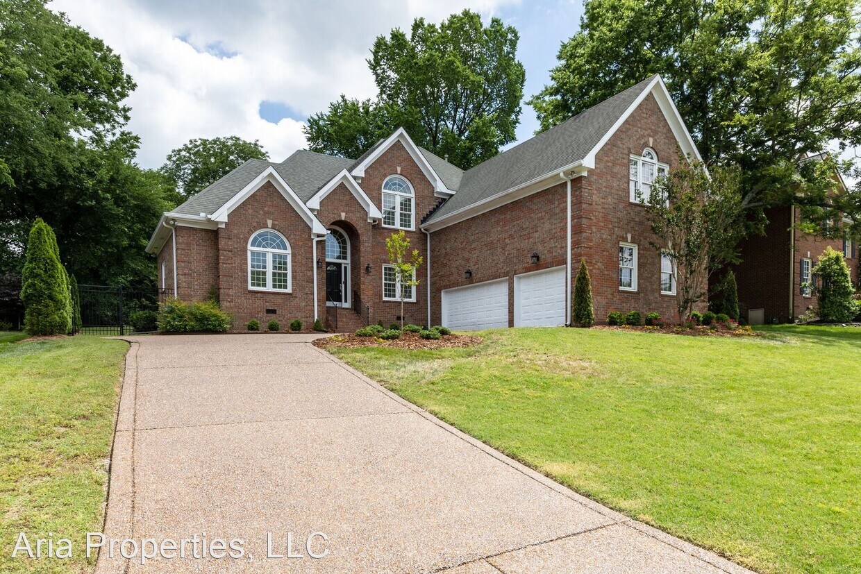 Foto principal - 4 br, 4 bath House - 1712 Charity Dr.