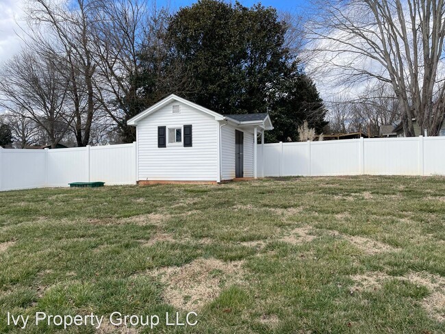 Building Photo - 1 br, 1 bath House - 160 Mainview Drive