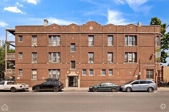 Building Photo - 2842 W Augusta Blvd