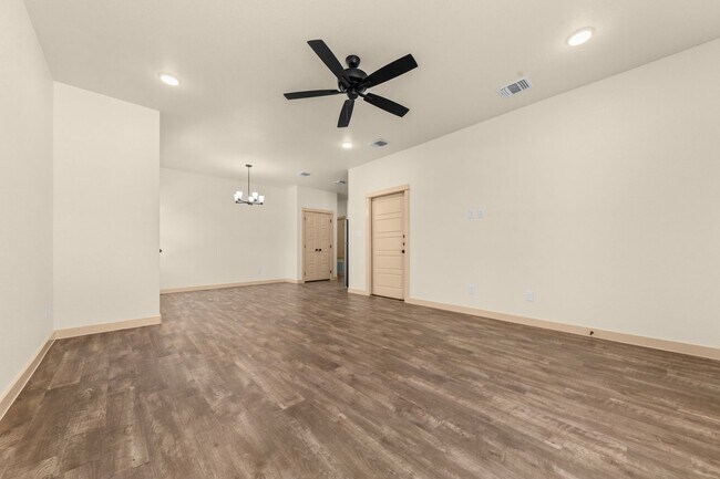 Building Photo - 5901 Cordillera Dr