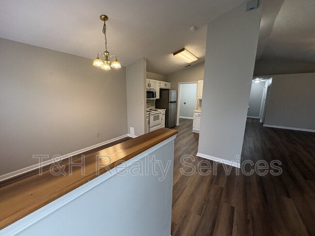 Foto del edificio - 3433 Lauren Dr