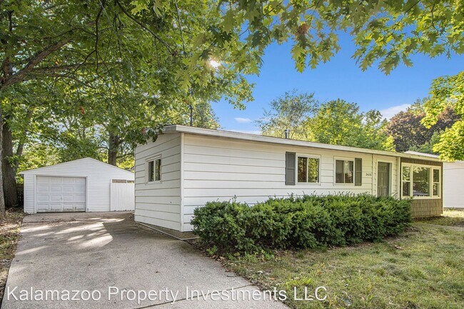 Foto del edificio - 3 br, 1 bath House - 2426 Shasta Drive