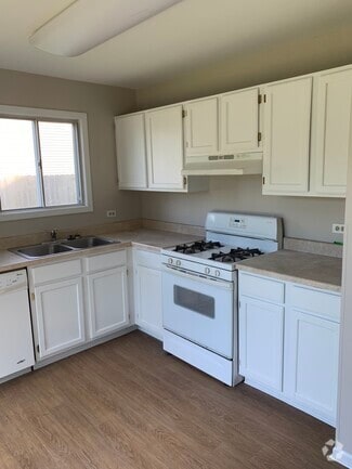Building Photo - 735 Clearwood Ct