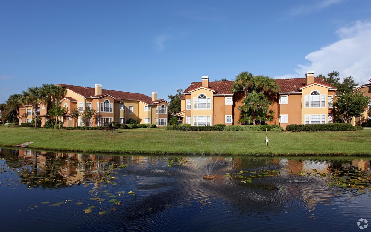 3378 Mission Lake Dr, Orlando, FL 32817