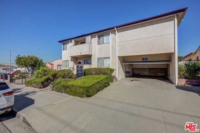 Foto del edificio - 305 E Plymouth St