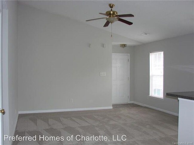 Building Photo - 3 br, 2 bath House - 3618 Kiley Lane