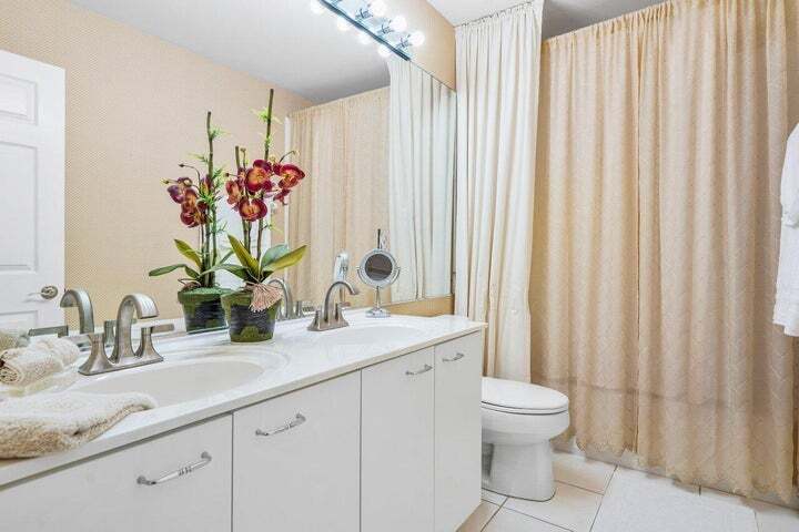 Foto principal - 10290 NW 60th Pl