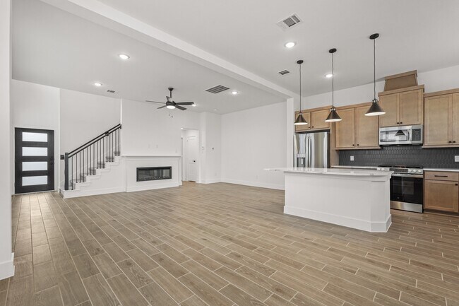Building Photo - 9450 Autumn Vale Dr