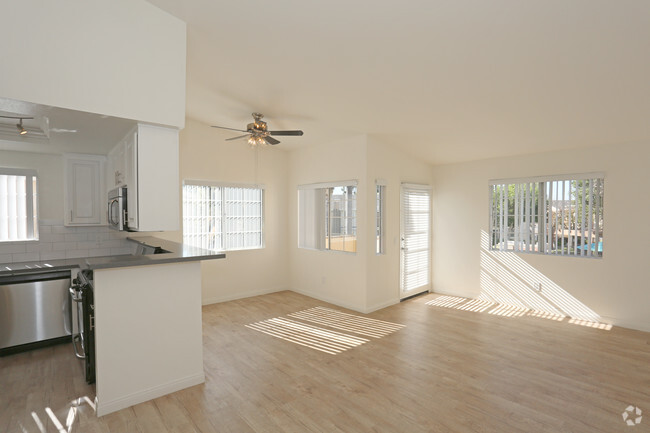 Foto del interior - Madison Newport Apartment Homes