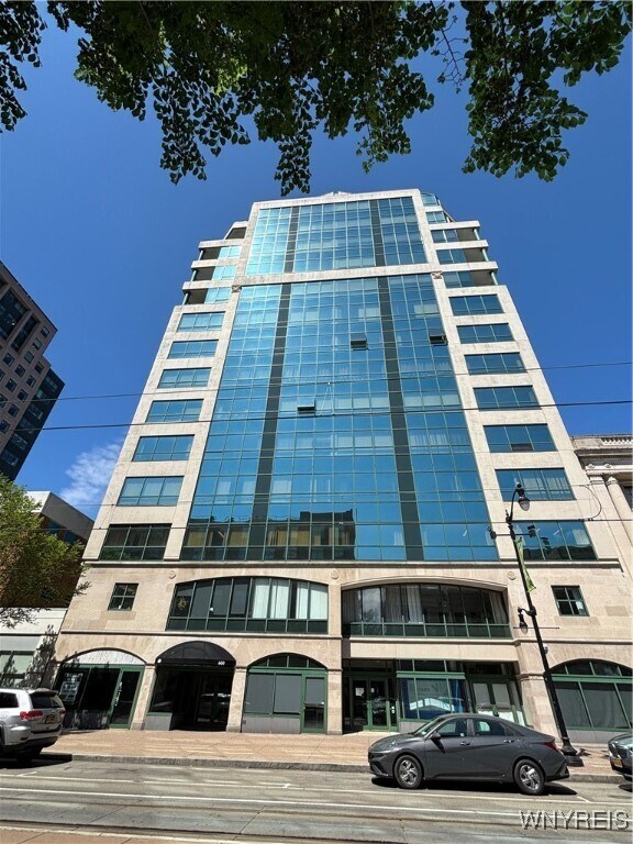 Building Photo - 610 Main St