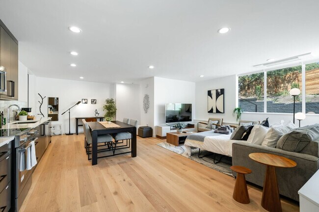 Foto del edificio - 5300 NE 67th St