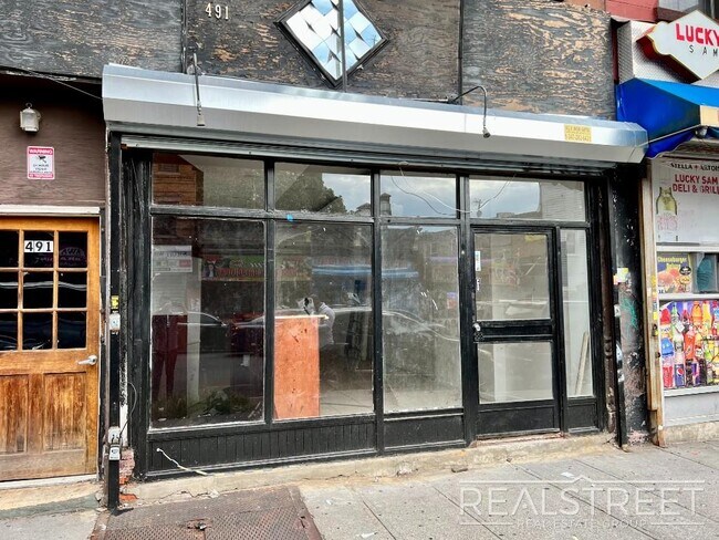 Plano de planta - 491 Tompkins Ave