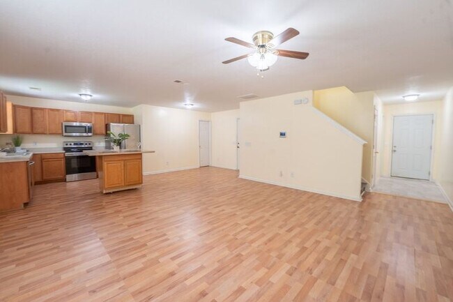 Building Photo - 7 Gimbal Cir
