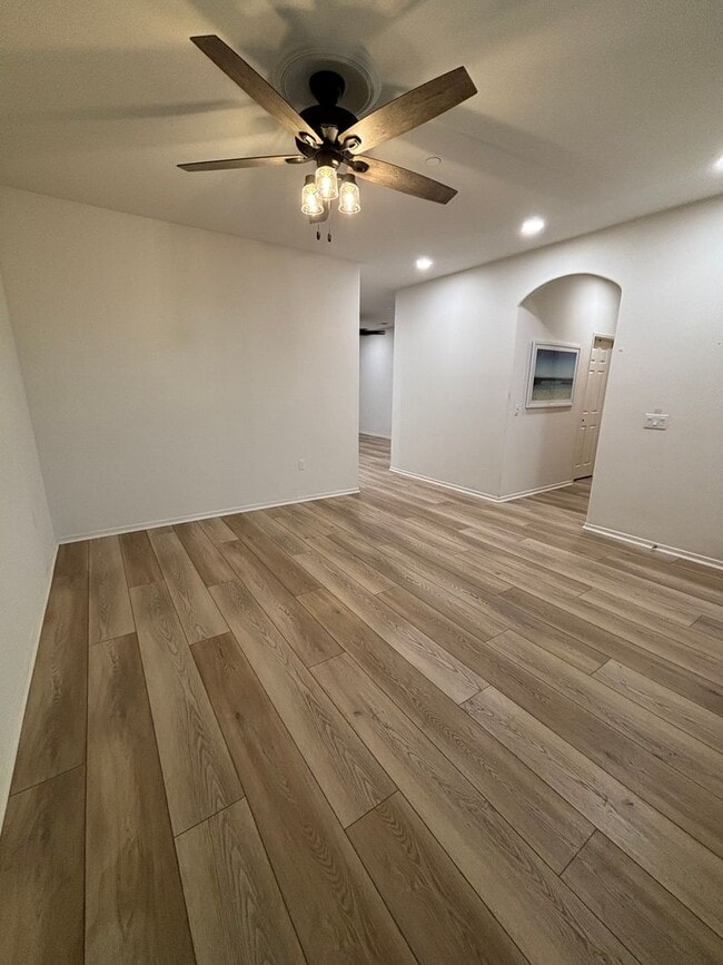 Foto del edificio - Beautiful New 4-Bedroom Home for Rent – Modern Living at Its Best!