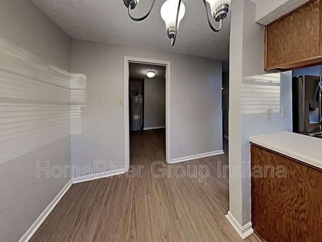 Building Photo - 7711 Sunblest Blvd