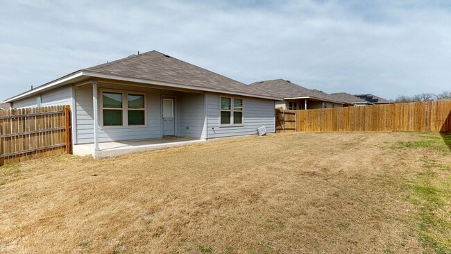Building Photo - ALMOST NEW HOME BY FORT HOOD!!!