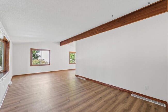 Foto del edificio - 1423 Golf Terrace