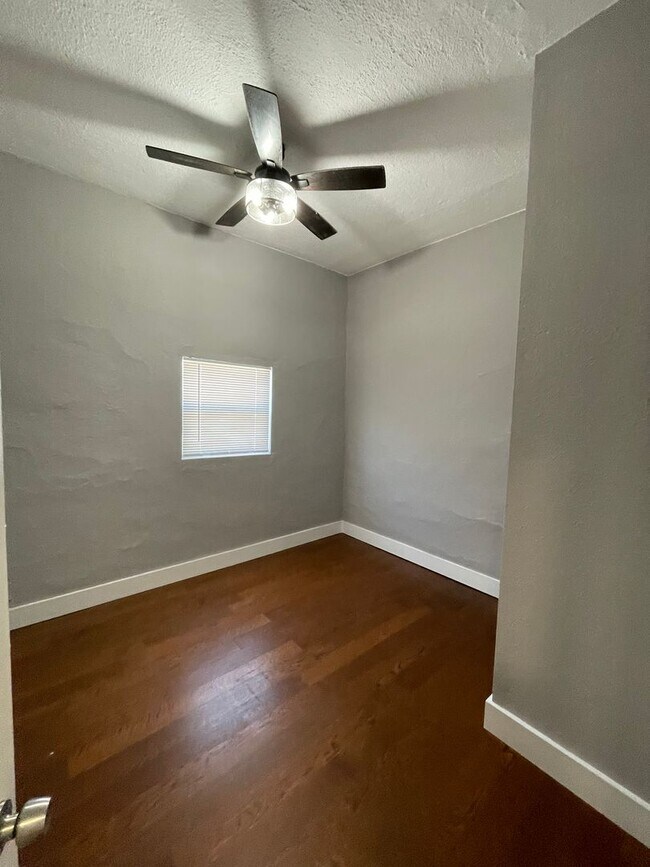 Foto del edificio - 1436-1438 3rd St