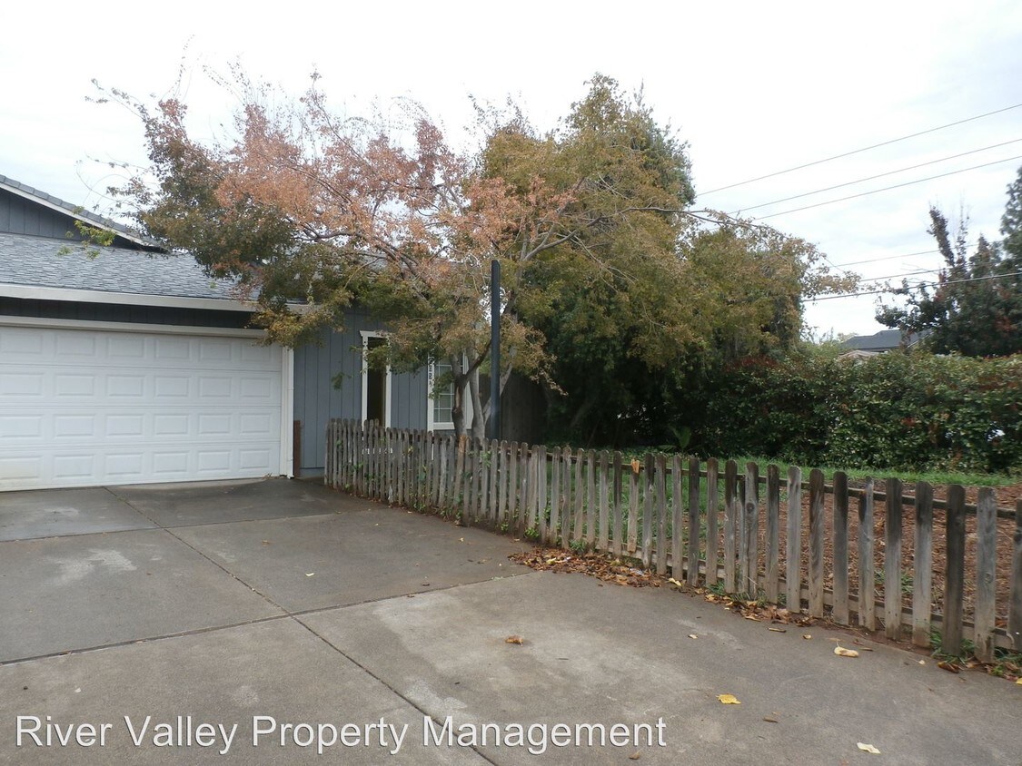 10405 S White Rock Rd, Rancho Cordova, CA 95670 House for Rent in