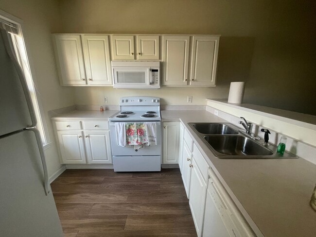 Photo - Great Location Apartment