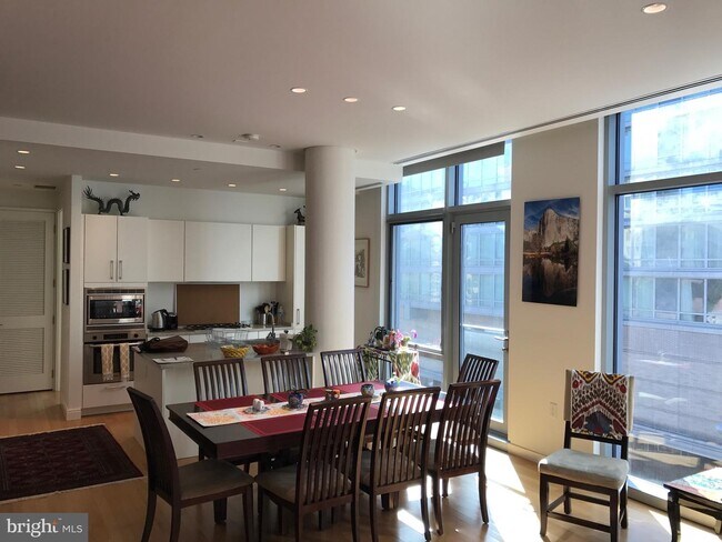 Foto del edificio - 1177 22nd St NW