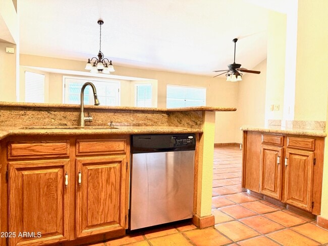 Foto del edificio - 10986 N 111th St