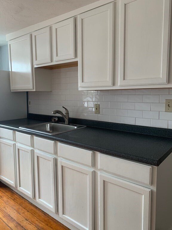 Foto del edificio - 136 Wrentham St