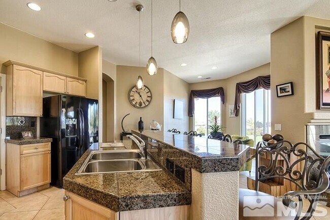 Building Photo - 2135 Kingman Ct