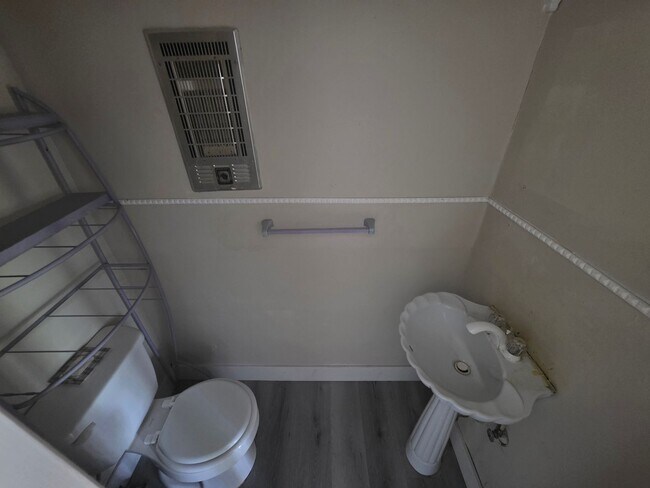 Foto del edificio - 1769 Tall Pines Cir