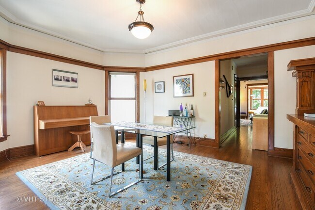 Foto del edificio - 5826 N Wayne Ave