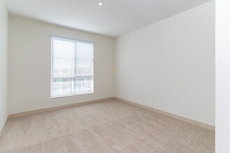 Building Photo - Bolsa Row Apartments