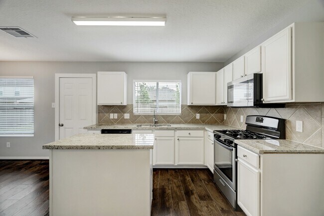 Foto del edificio - 5014 Mabry Stream Ct