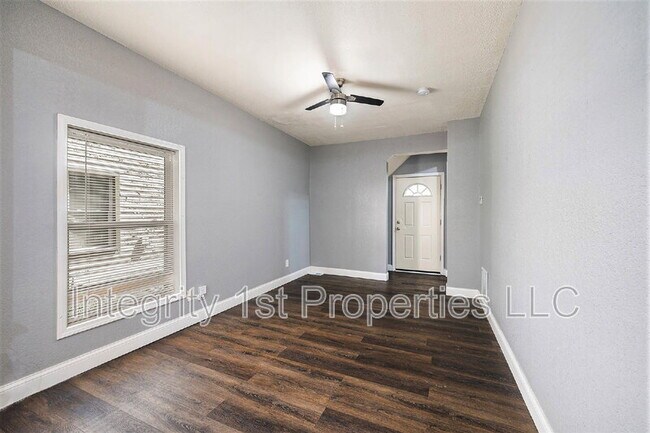 Foto del edificio - 1116 E 45th St