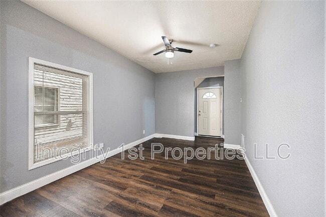 Building Photo - 1116 E 45th St