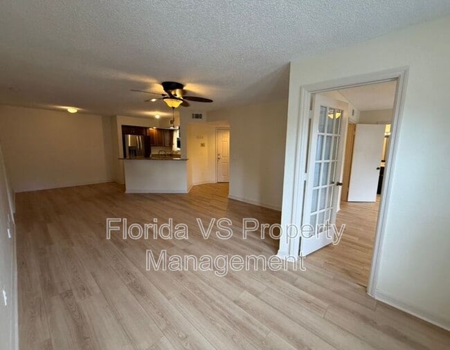 Building Photo - 4512 Commander Dr