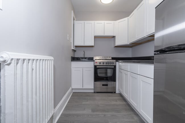 Kitchen - 71 Chestnut St