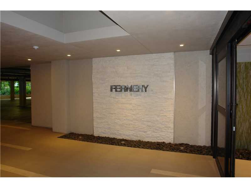 Primary Photo - 141 Crandon Blvd