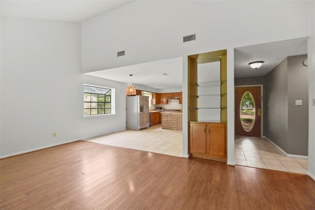 Foto del edificio - 3607 Cedar Gardens Dr