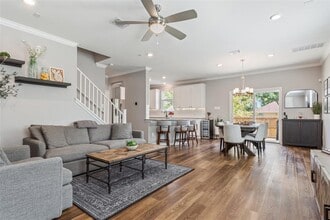 Building Photo - 120 Benmyrtle Trl