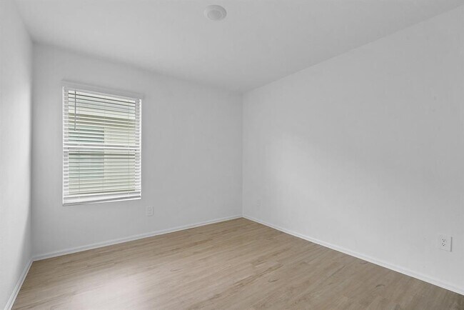 Foto del edificio - 24126 Maple Turn Ln