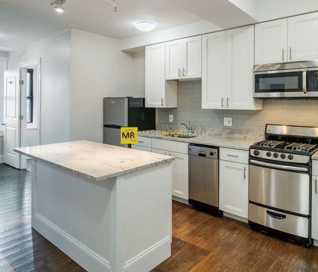 Foto del edificio - 73 Westland Ave