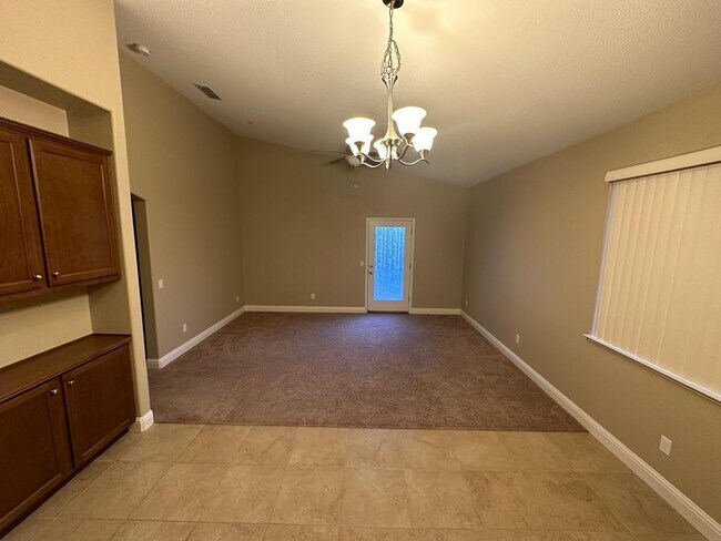 Foto del edificio - Absolutely Lovely New 4 Bedroom Home