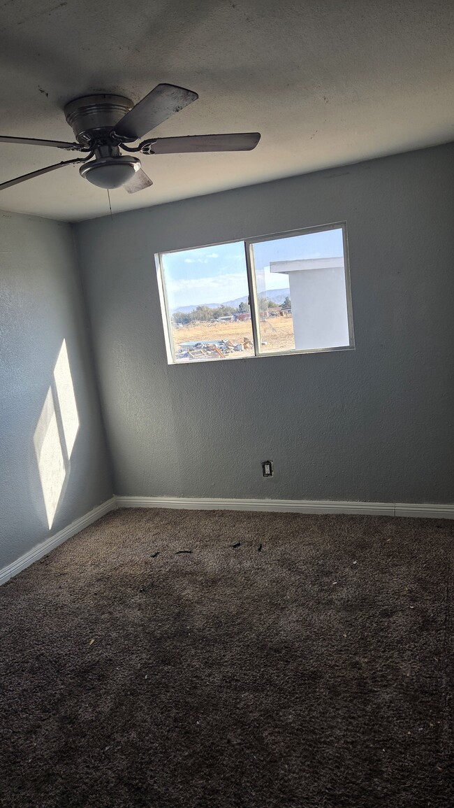 Foto del edificio - 8714 W Avenue E4