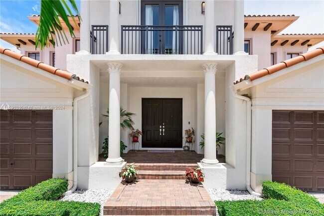 Foto del edificio - 19345 SW 79th Ct