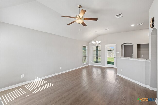 Building Photo - 1231 Kiskadee Branch Dr