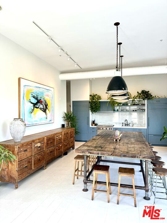 Foto del edificio - 13320 Beach Ave